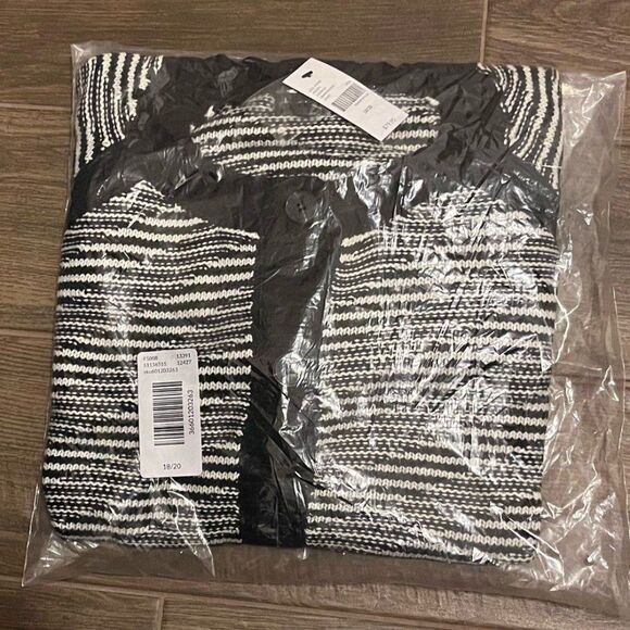 LANE BRYANT - Long-Sleeve Button-Front Stitch Cardigan - Picture 4 of 4